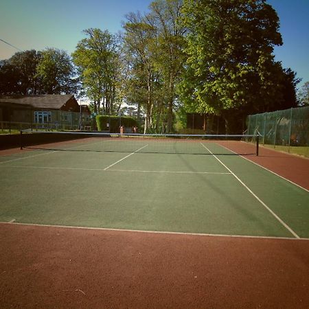 Chalet Brightstone Kingsdown Cliffs Location With Indoor Pool, Tennis Court, Mini-Golf Short Walk To Beach And 3 Great Local Pubs Exterior photo